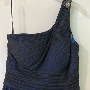 Beautiful Caché evening dress